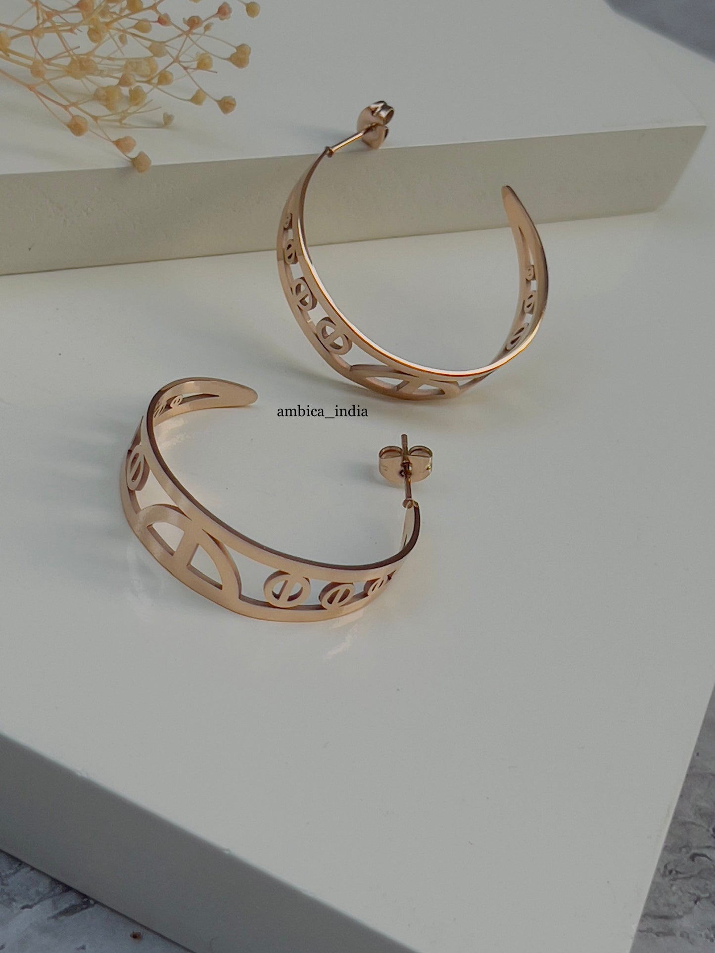 Cartier hoops