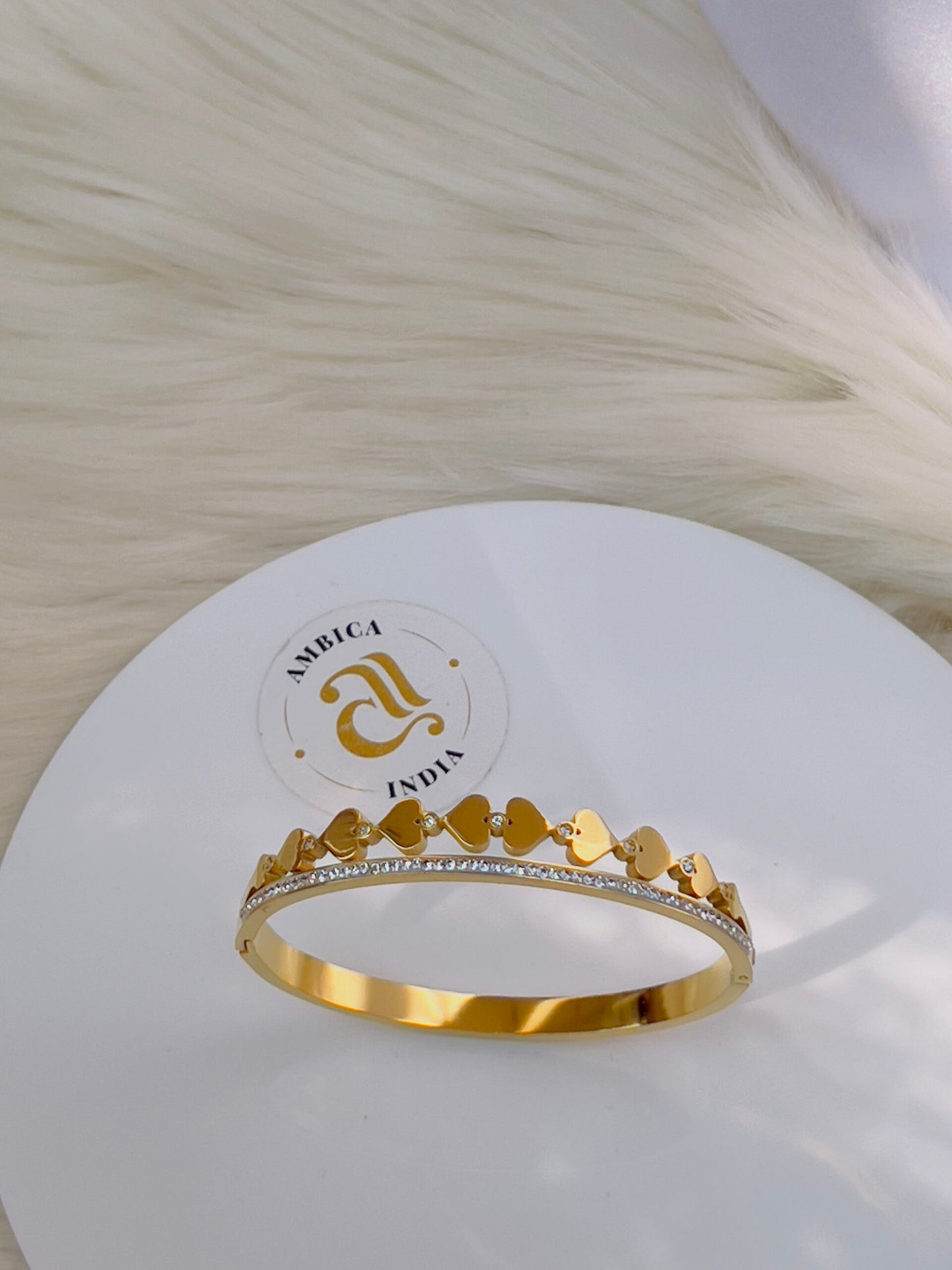 Heart line bracelet