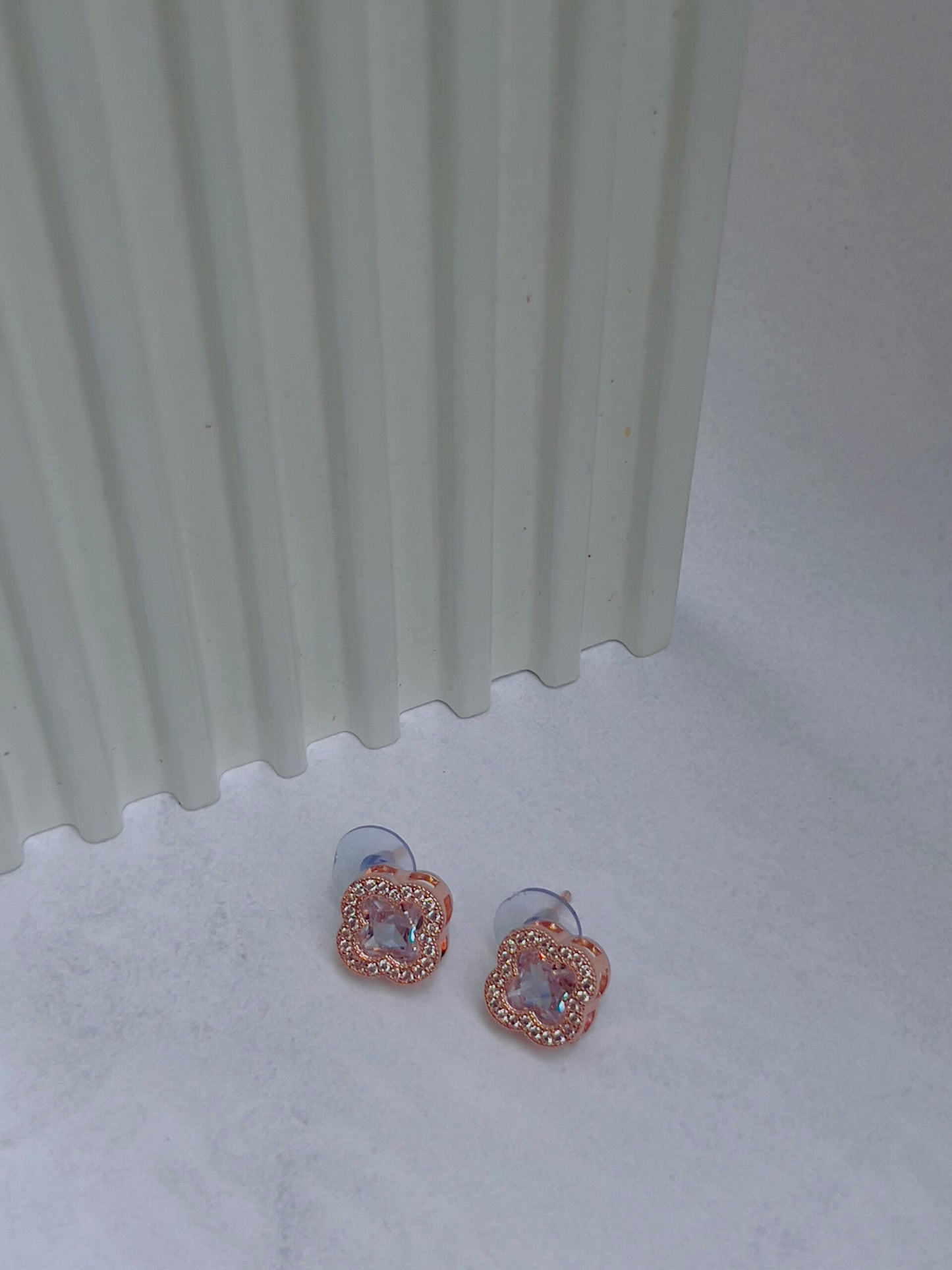Clover White Crystal earrings