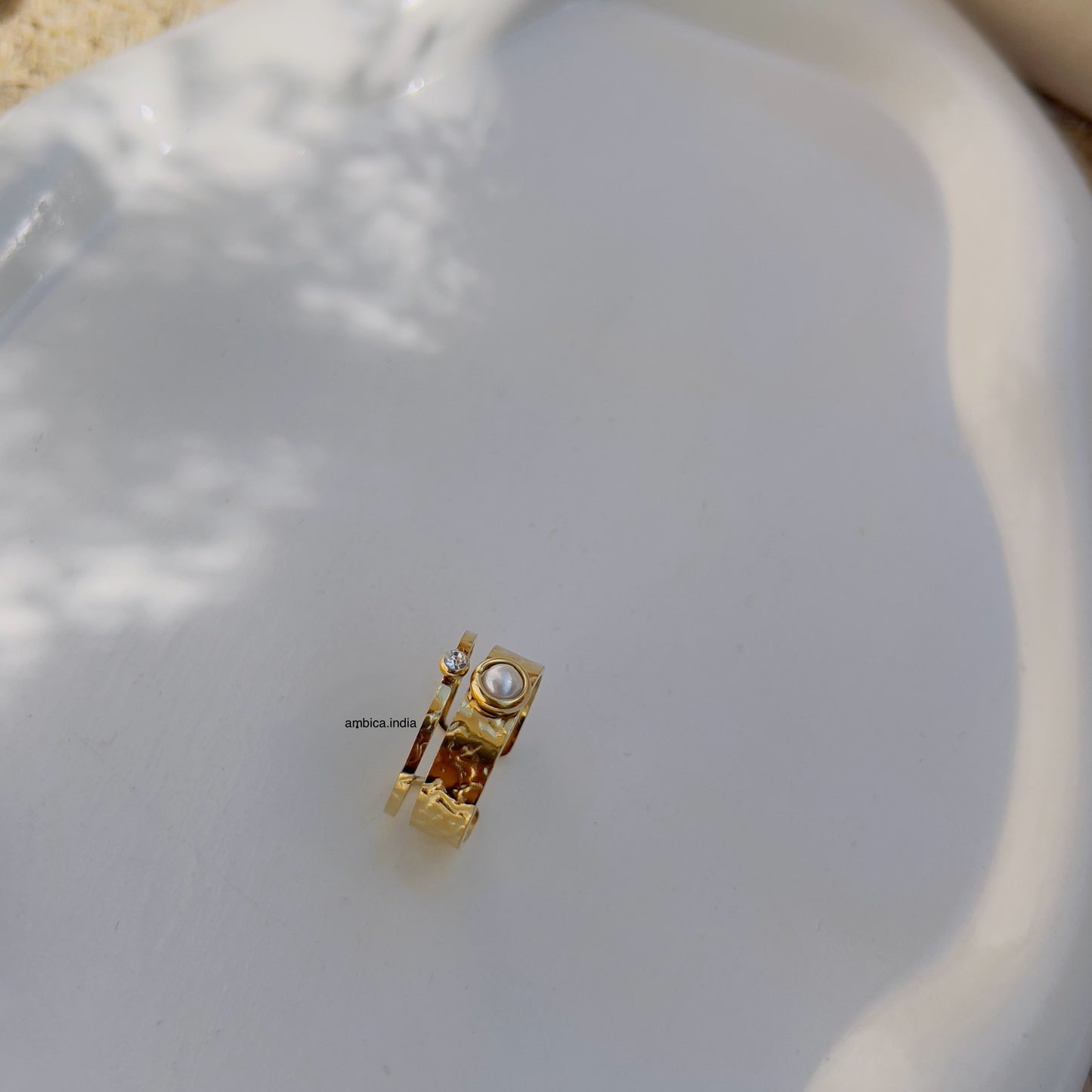 Classic Pearl ring