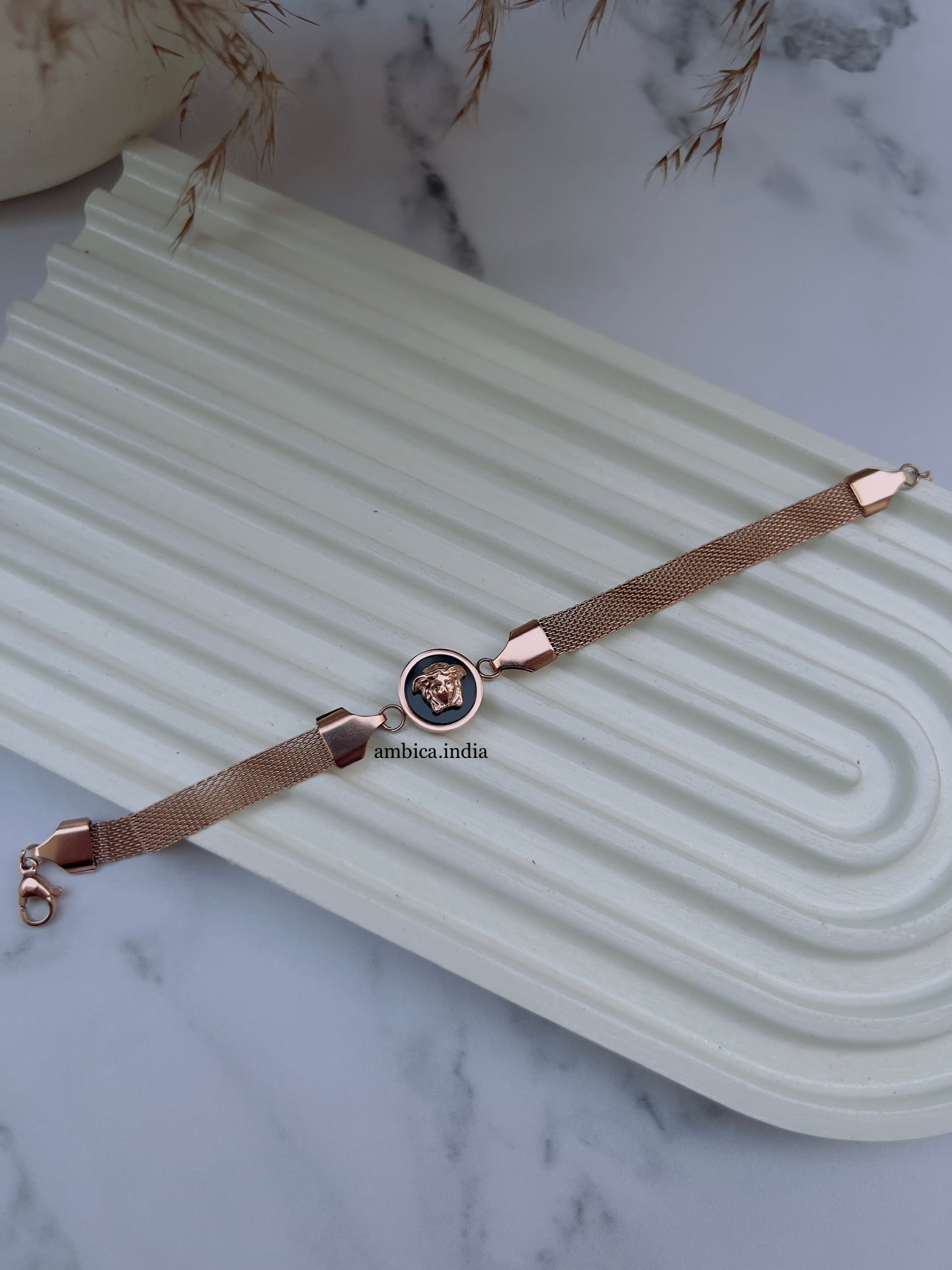 Verece black bracelet