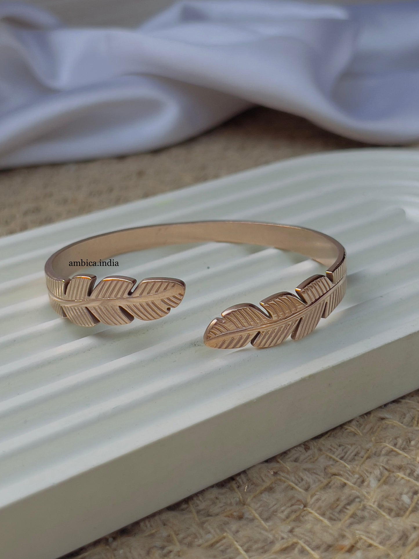 Leaf cross adjustable bracelet rose gold