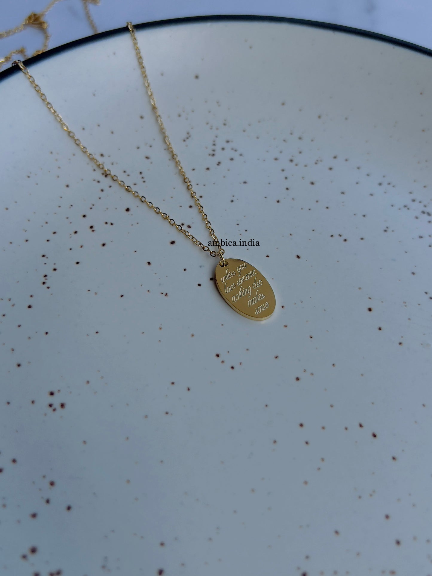 Oval shap necklace written love quotes