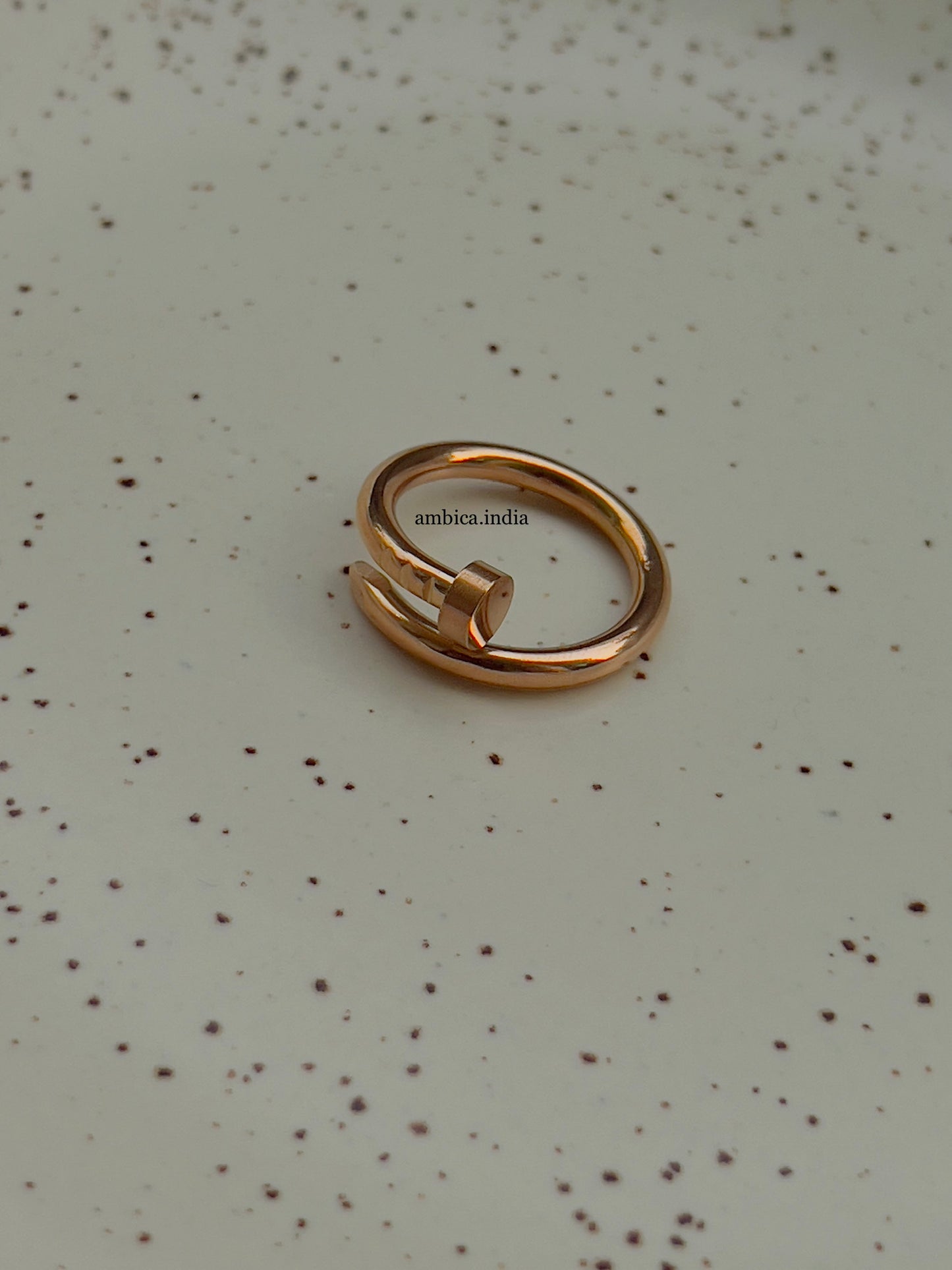 Nail ring rose gold plated