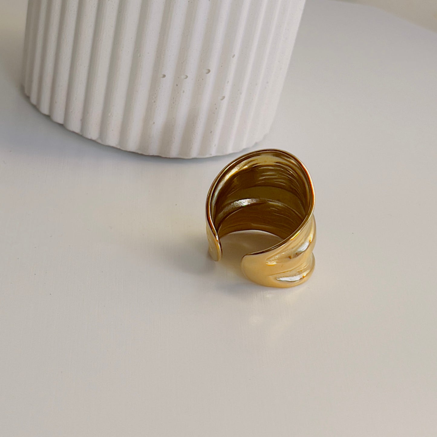 Chunky wide ring