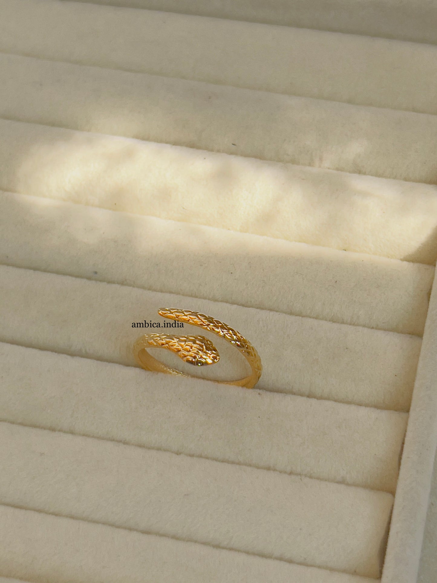 Serpent ring