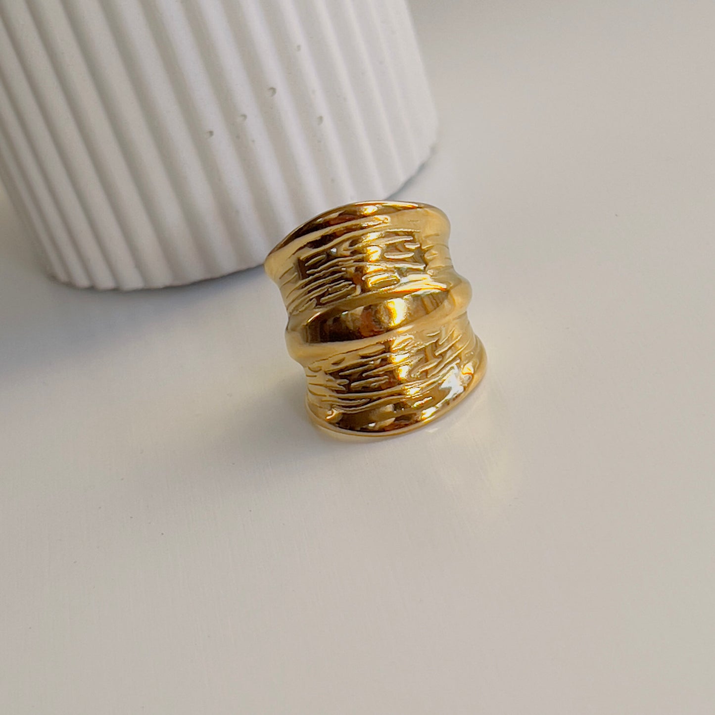 Chunky wide ring