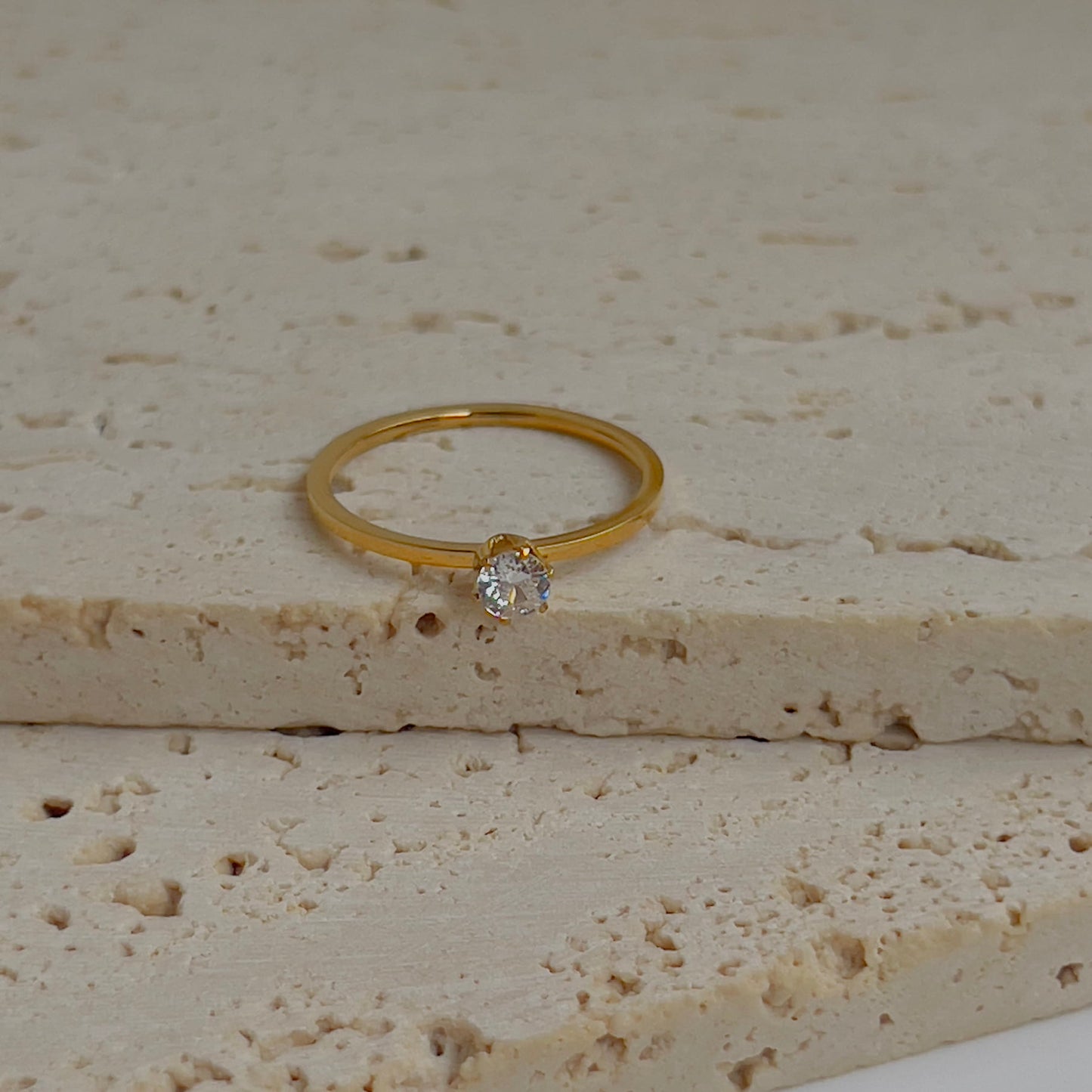 One diamond ring