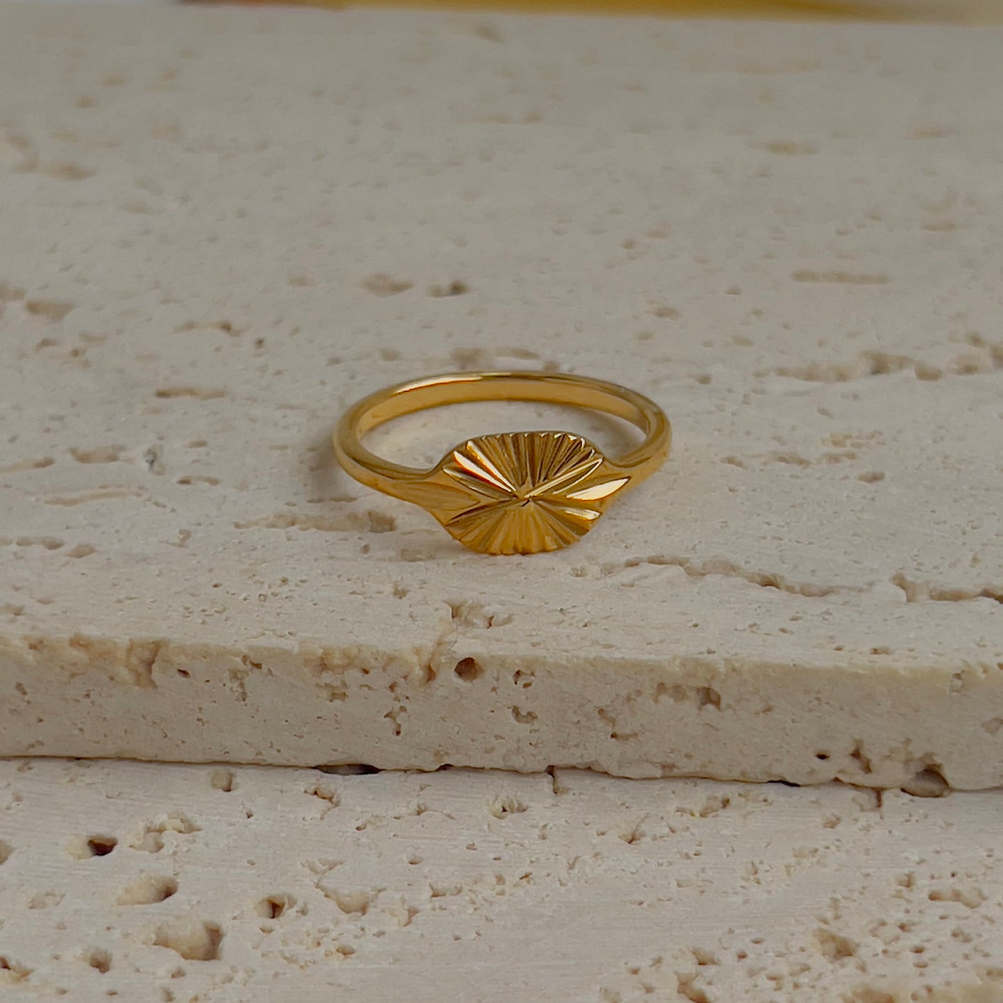 Dainty ring