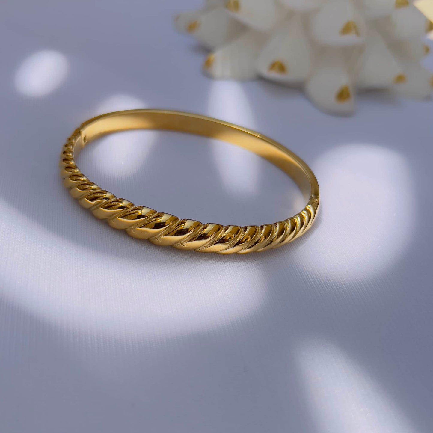 Croissant bracelet