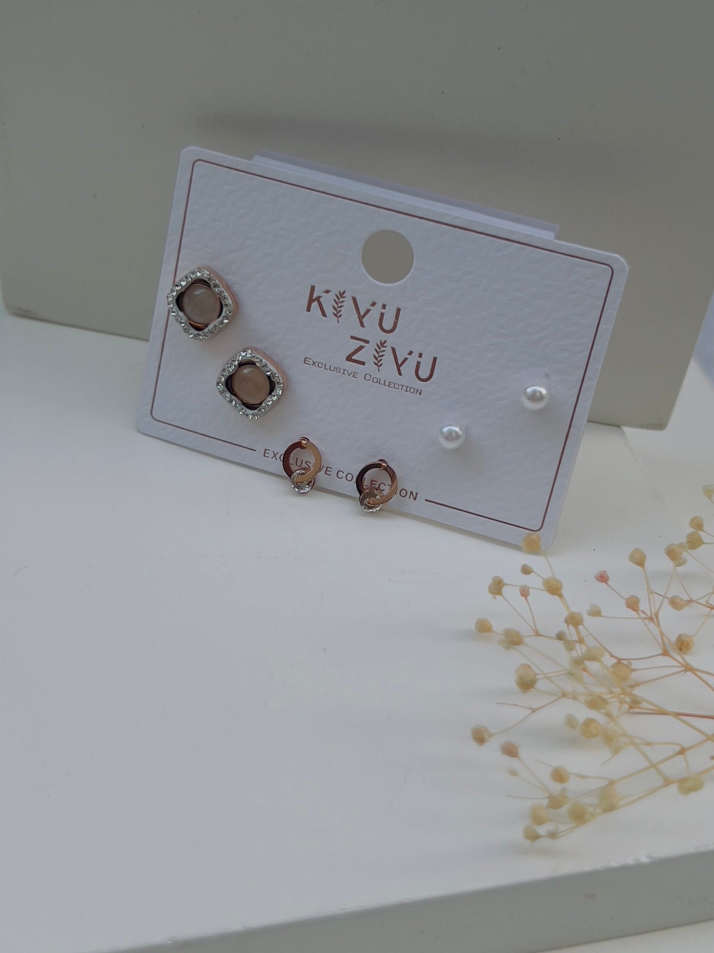 Studded square and Pearl studs Card