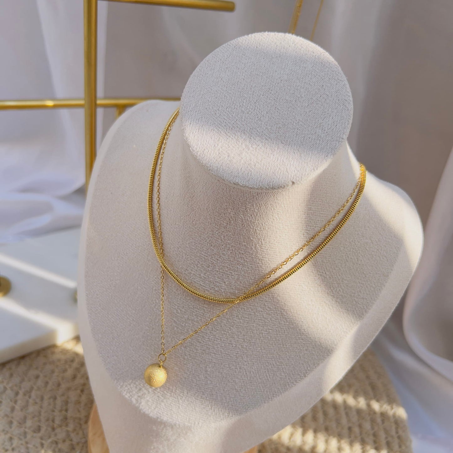 Ball layered necklace