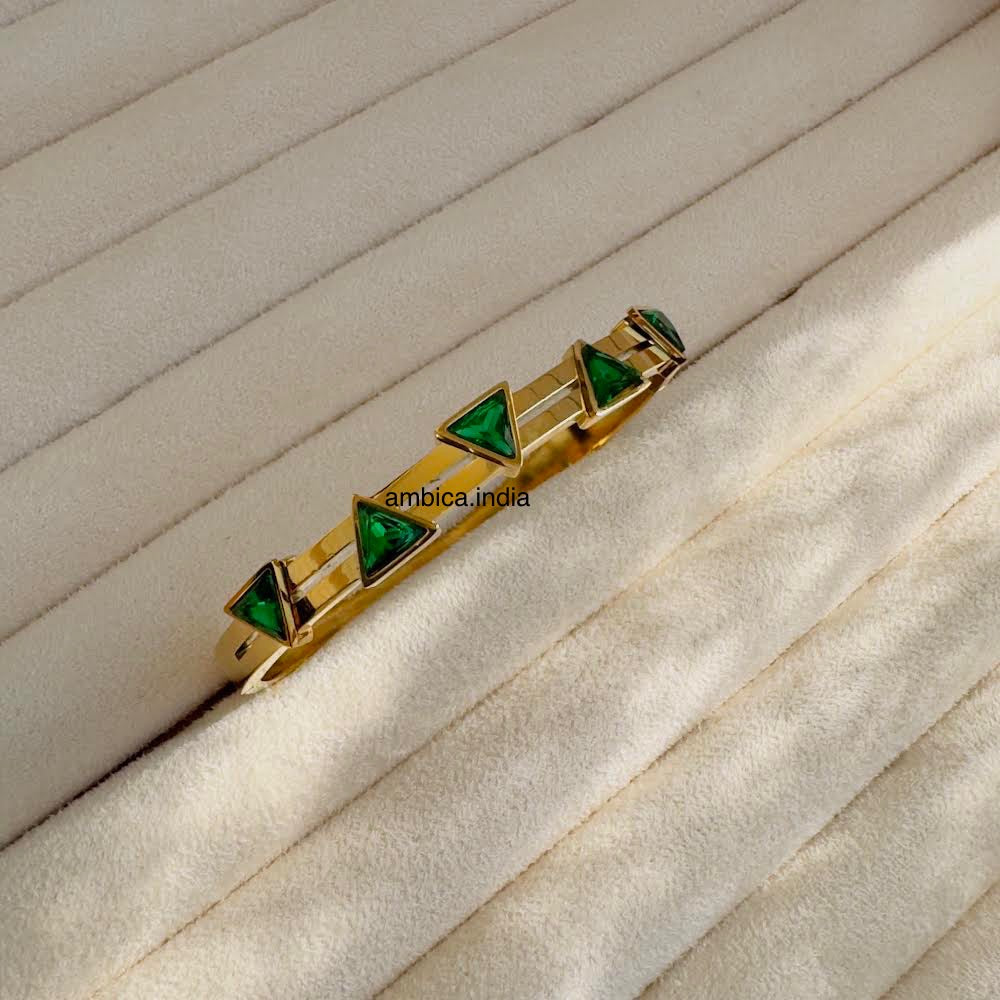 Triangle green crystal bracelet