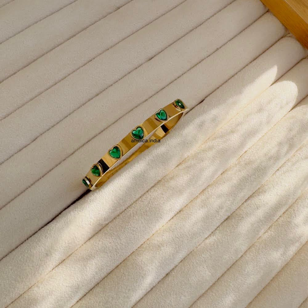 Green crystal heart bracelet