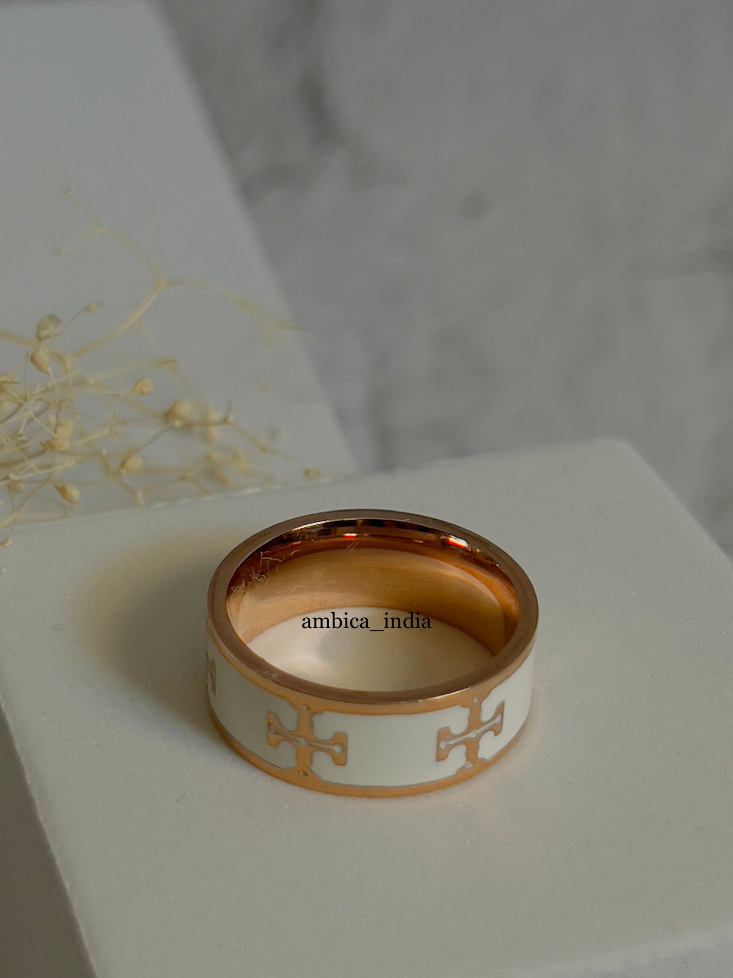 White Tory brunch ring