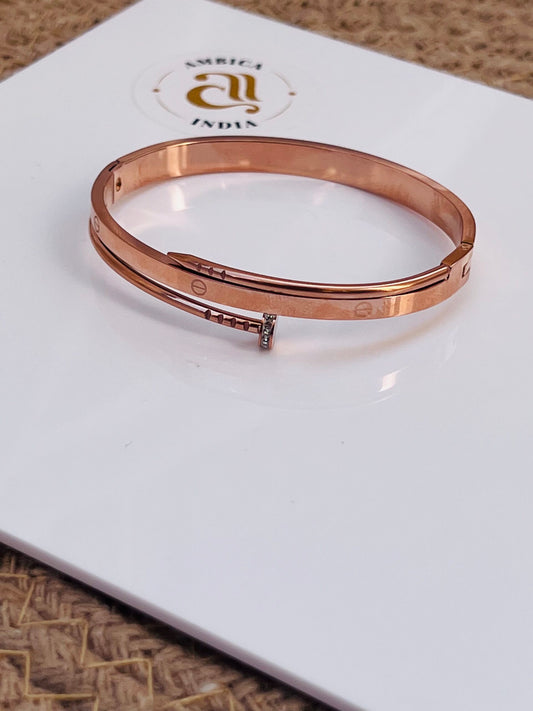 Cartier Nailcuff