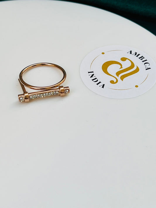 Round line Studded Ring