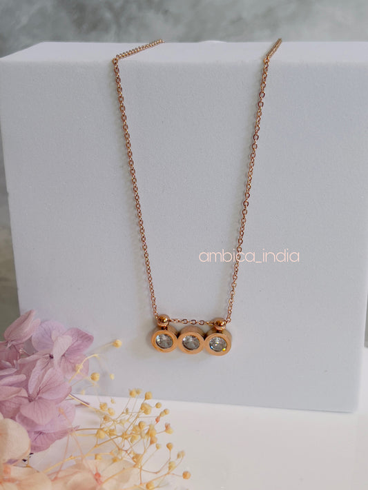 Round white Crystal necklace