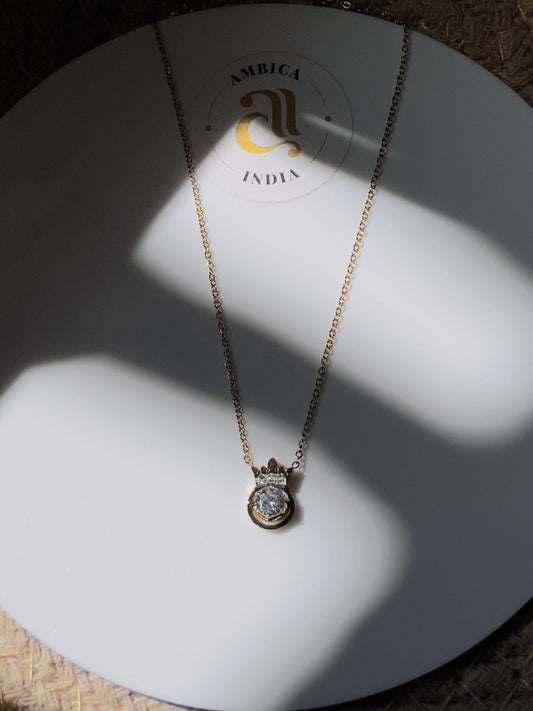 Crystal with crown necklace