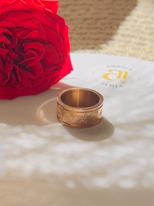 LV Band Ring