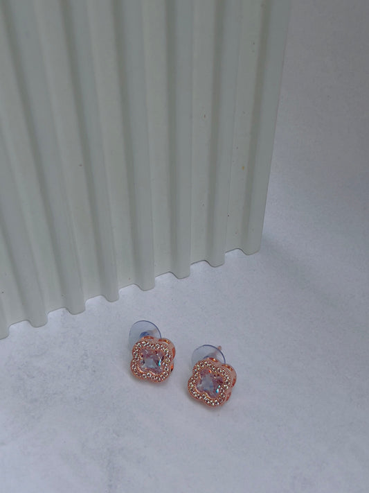 Clover White Crystal earrings