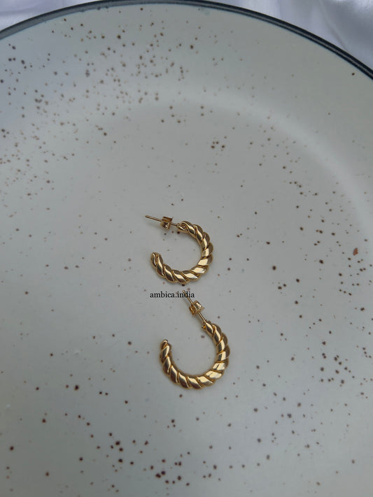 Twisted hoops