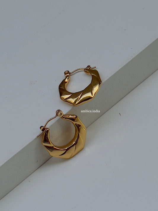 Twist round 18k gold plated hoops