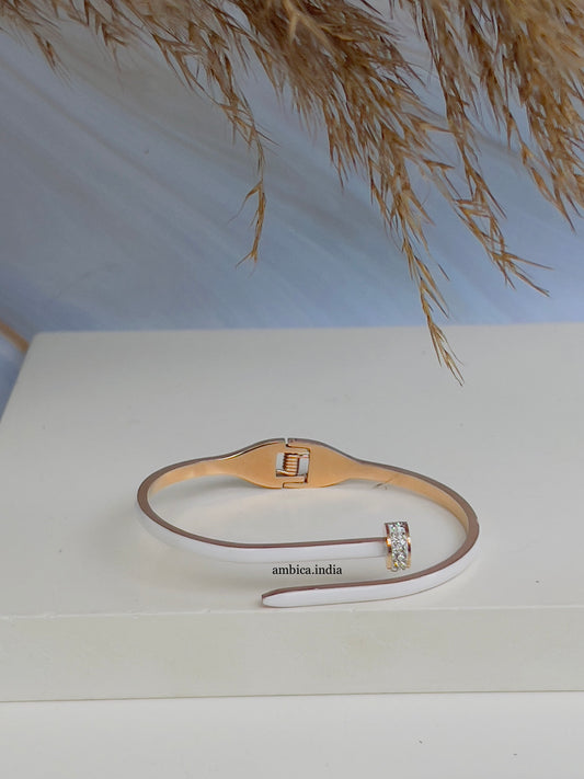 White nail bracelet