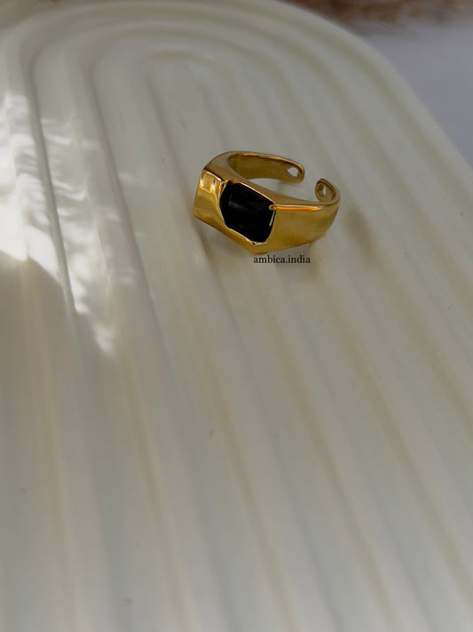 Black crystal ring gold plated