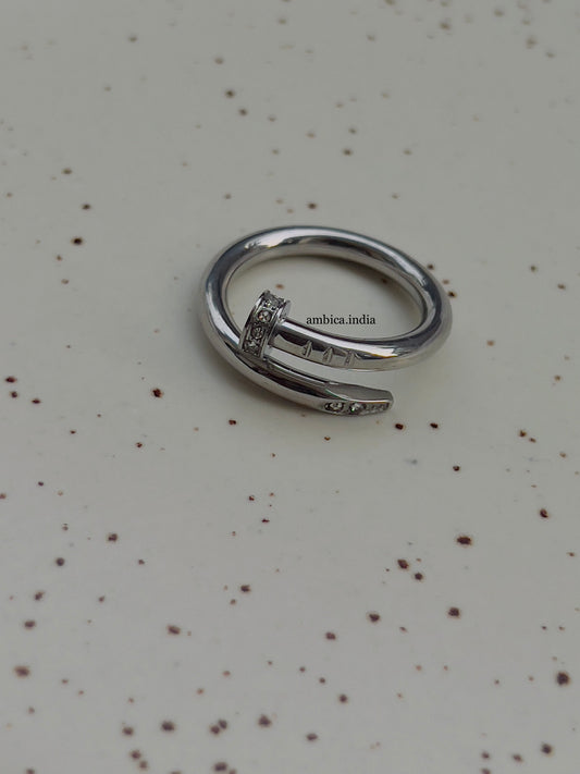 Nail ring with studded silver