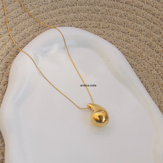 Big drop necklace 18k gold plated