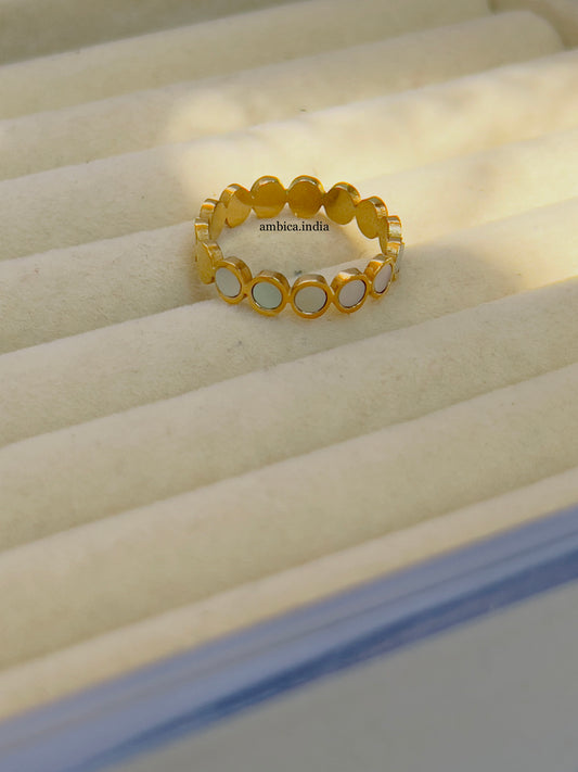 Round ring