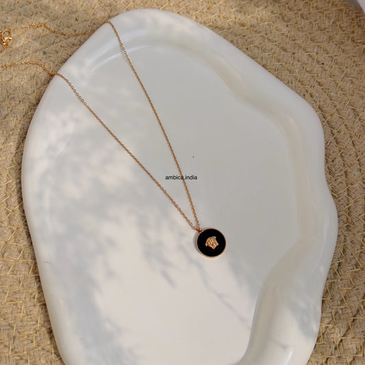 Luxury necklace 1