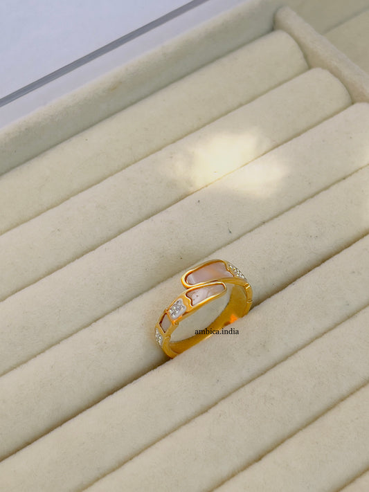 Mother Pearl cross ring 18k gold plated