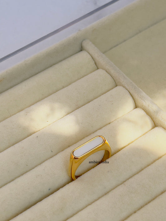 Rectangle white bar ring 18k gold plated
