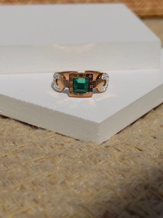 Green Crystal Roman ring