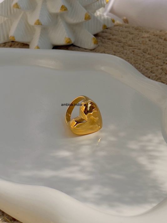 Chunky heart ring 18k gold plated