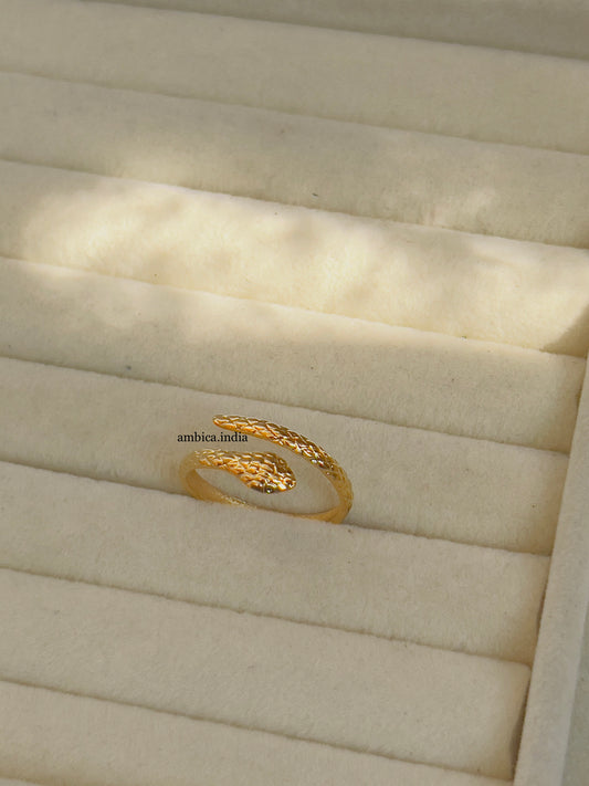 Serpent ring