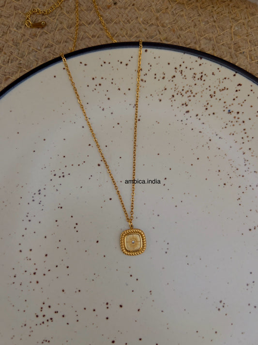 Star necklace
