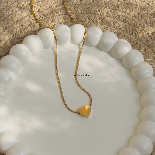 Small heart necklace