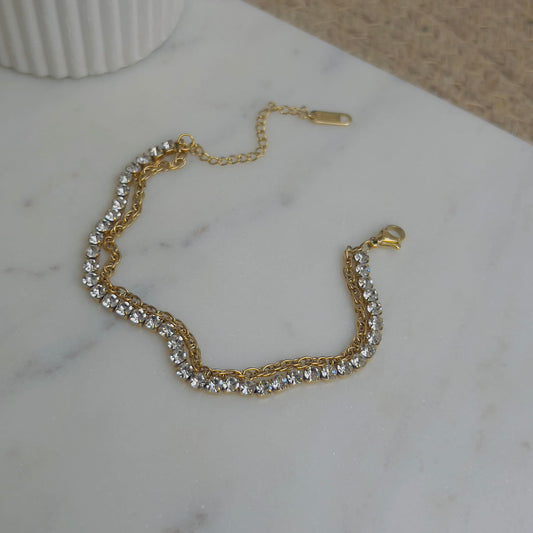 Small round white crystal with link chain bracelet