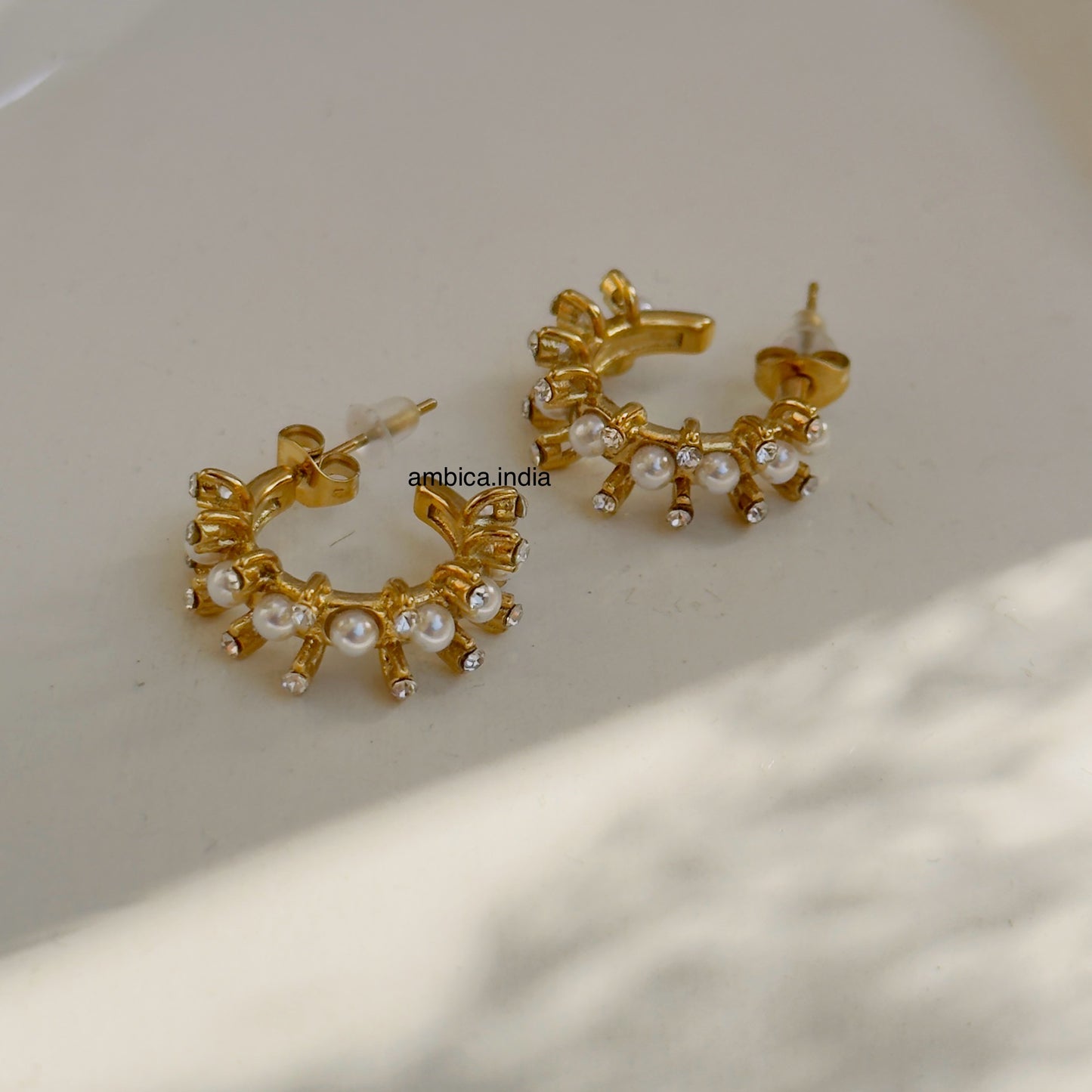 Tiny crystal with pearl earrings
