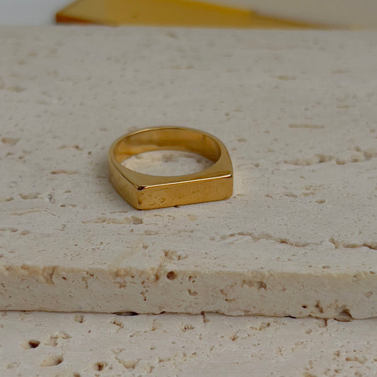 Bold ring