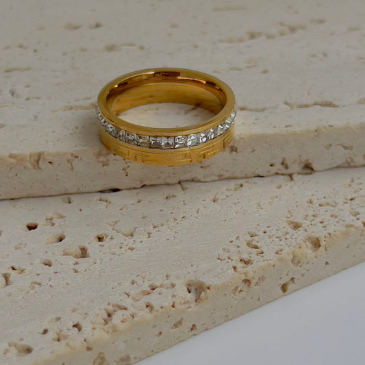 Band crystal ring