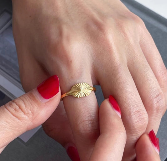 Dainty ring