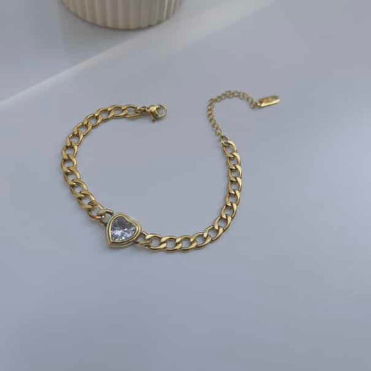 White heart link bracelet