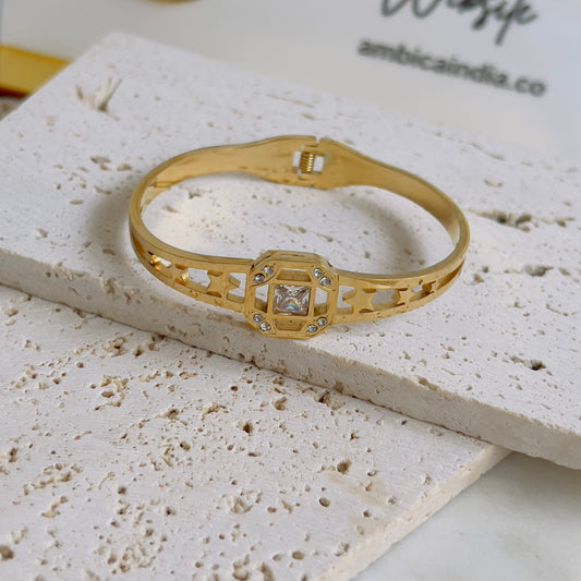 Square crystal with star bracelet