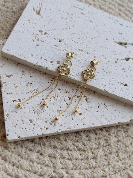 Clover studded long earrings