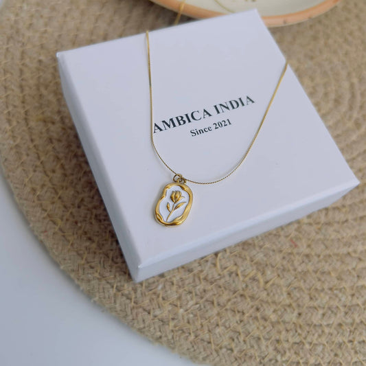 Rose necklace