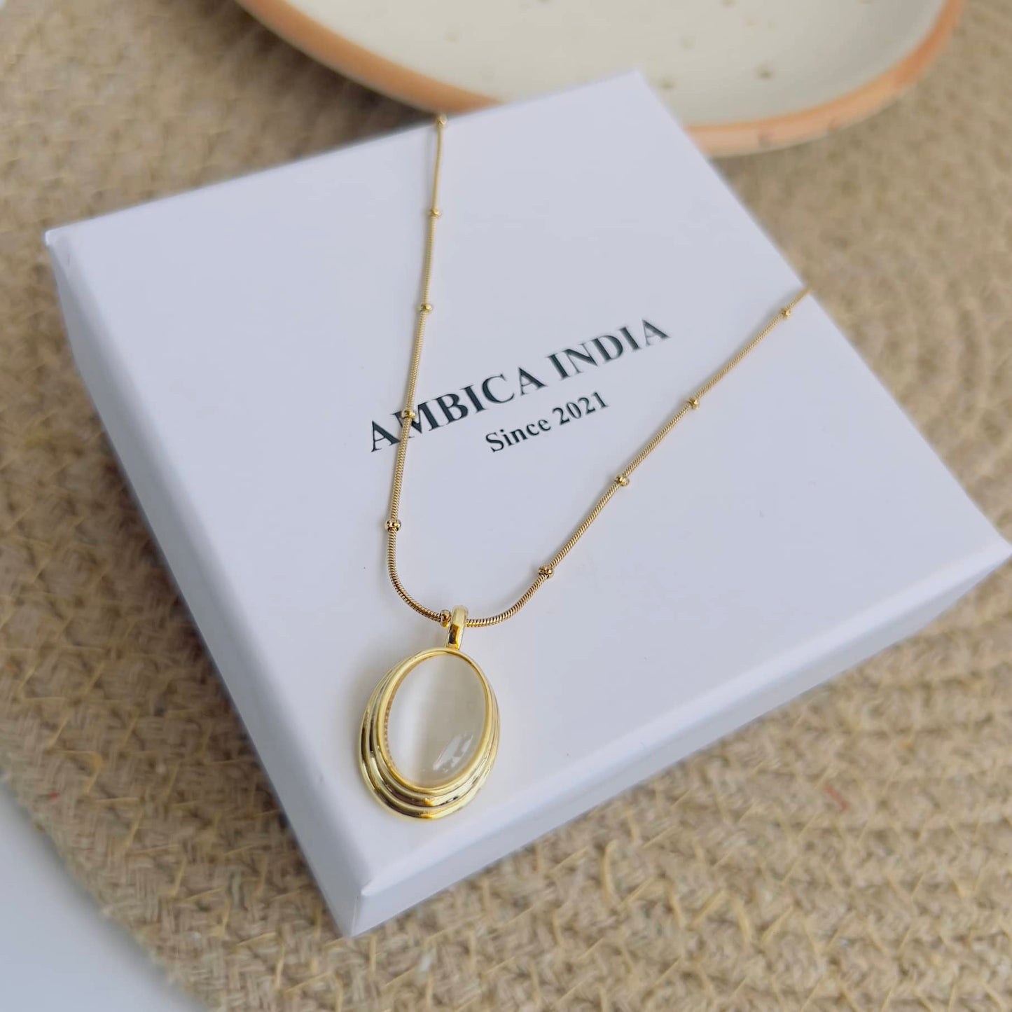 Statement necklace